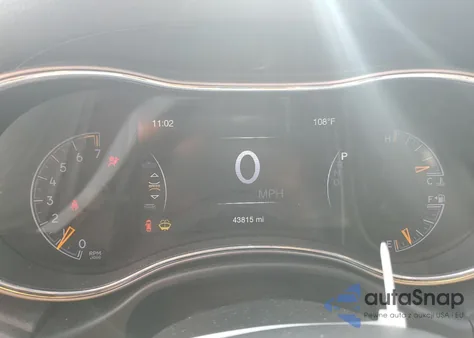 2020 Jeep Grand Cherokee Laredo z USA, uszkodzony, nr VIN 1C4RJFAG5LC267544